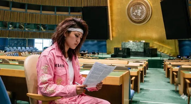 Female Bosozoku vs United Nations