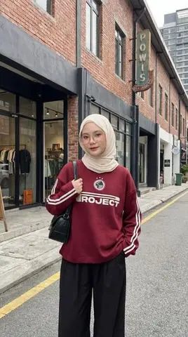 Urban Fashion Hijab Portrait