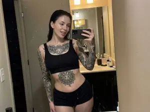 Raw iPhone Mirror Selfie Realism