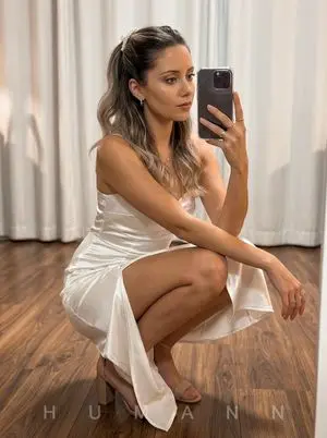 Photorealistic Dressing Room Mirror Selfie