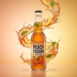 Hyper-Realistic Product Photography with Liquid Splash