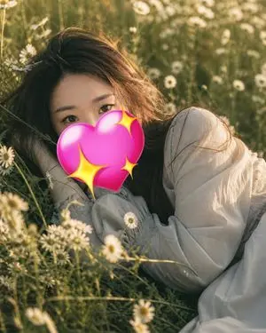 Golden Hour Daisy Field Portrait