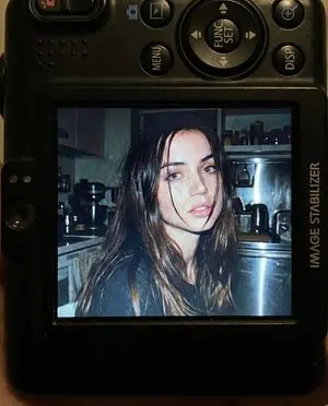 Nostalgic Early 2000s Digital Camera Portrait Prompt
