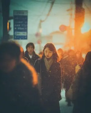 Cinematic Moody Street Photography Prompt