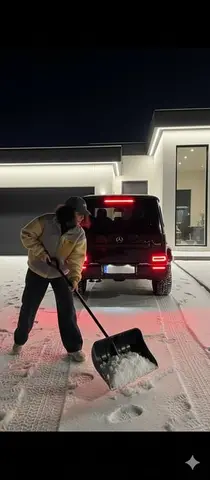 Night Photography Prompt: Clearing Snow with Mercedes G 63 AMG