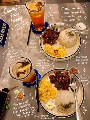 Aesthetic Food Photography with Doodles