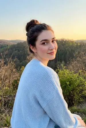 Cinematic Golden Hour Portrait on a Hillside