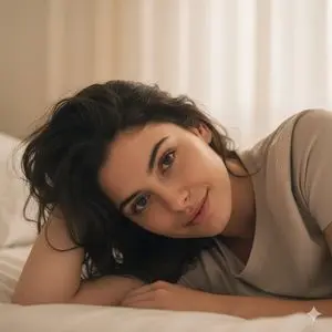 Structured Prompt for Natural Soft Portrait in Bedroom