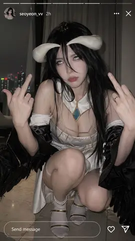 Albedo Cosplay Instagram Story