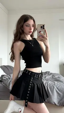 Soft Grunge E-Girl Mirror Selfie