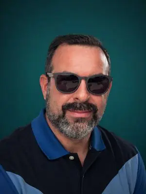 Selfie to Studio Headshot