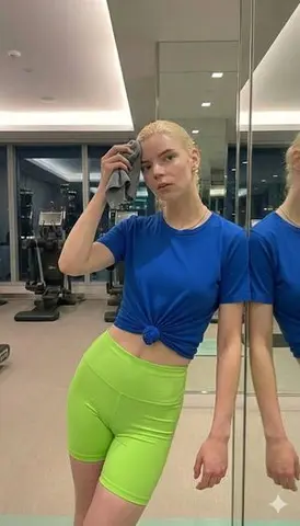 Ultra Close Photos of Celebrities in a Gym Setting