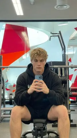 Ultra-Realistic Gym Mirror Selfie