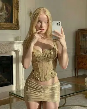 Glamorous Mirror Selfie in Luxury Interior