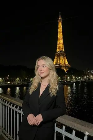 Paris Night Flash Photography (Eiffel Tower)