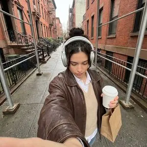 Candid Urban Street Photography Prompt (JSON Structure)