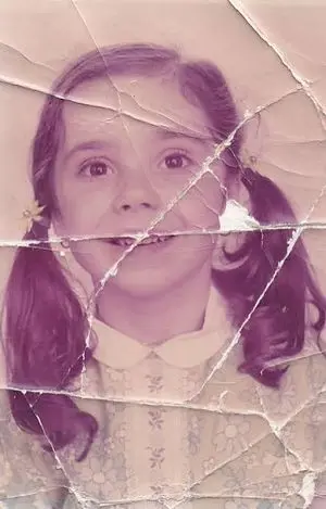 Vintage Photo Restoration to Modern Portrait Prompt